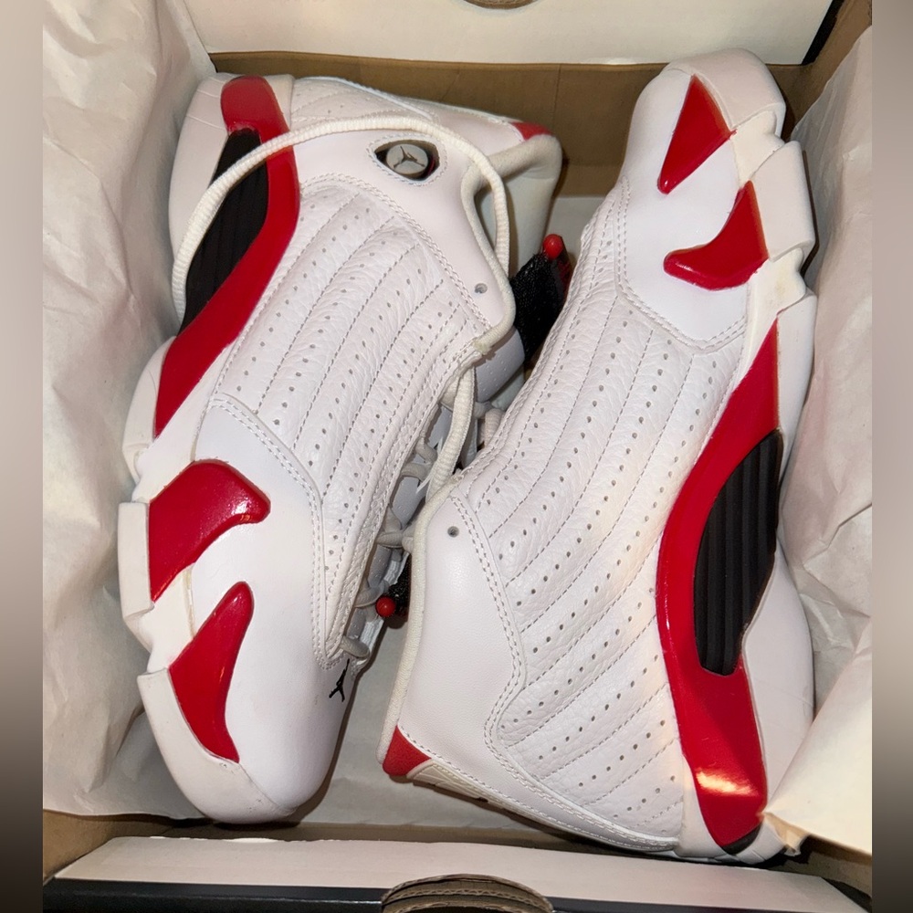 Jordan 14 Retro Sneakers in